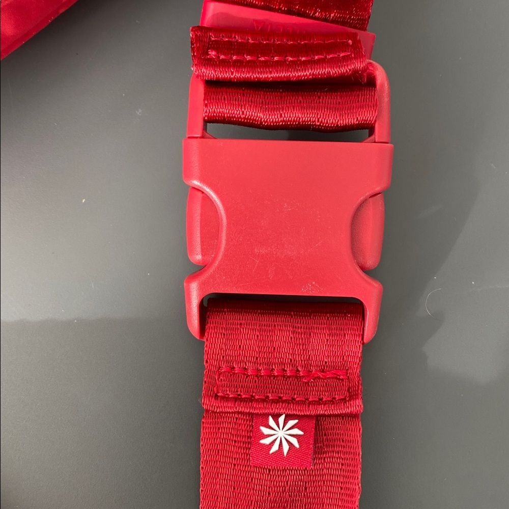Athleta All About Crossbody Belt Bag OS Red Silver Logo Casual Chic Lightweight - Picture 3 of 14